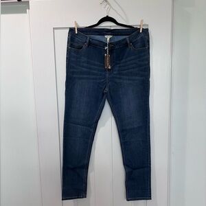 NWT Matilda Jane size 18 jeans